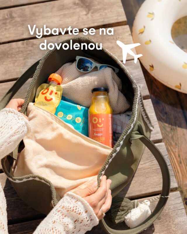 ✈️ Vybavte se na cesty
Do letadla, vlaku i na zahradu k babičce – tyhle kousky vám usnadní každou situaci.

🥄 Kapsička = rychlá svačinka.
🍹 Nápoj = praktická a chutná hydratace.
🧻 Wipesky = pro čisté ruce i pusinky.

Tipy, co přibalit navíc: mléčné kaše, micelárku na omytí a krém na tělo i obličej 💛

Věděli jste, že... na palubu ✈️ můžete vzít (pokud cestujete s dětmi) i produkty s více než 100 ml? Pokud jde o dětské příkrmy, nápoje nebo speciální potřeby pro dítě, jsou tyto položky výjimkou z pravidel o omezení tekutin v příručním zavazadle.

🤫Pssst.. když se přidáte k nám do kanálu (odkaz v biu a ve stories), najdete tam tajný kód na slevu na další produkty! 

 #travelhacks #leto #dovolena2025 #cestujeme #rodicovstvi #cestovanisdetmi #tipnacesty #mamysobe #zdravasvacina #prodeti #kamsdetmi