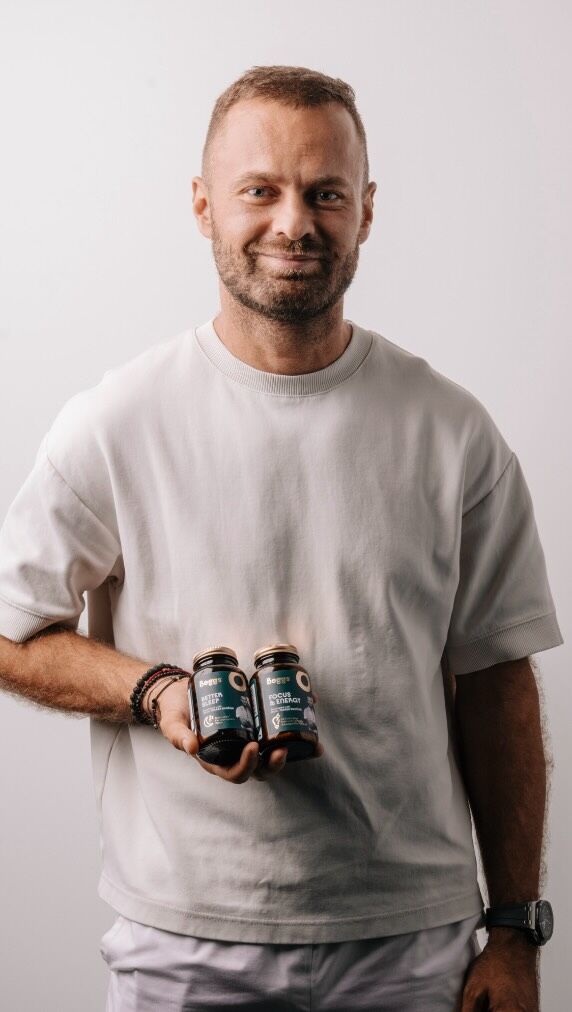 Backstage z focení kampaně pro naše nové produkty, které jsme vyvíjeli ve spolupráci s MUDr. Markem Dvořákem 🙌🏼💛

Už máte svůj Fucus & Energy a Better Sleep? 😊

#novinka #bettersleep #focus #doplnekstravy #mudr #newcollection 
Doplněk stravy.